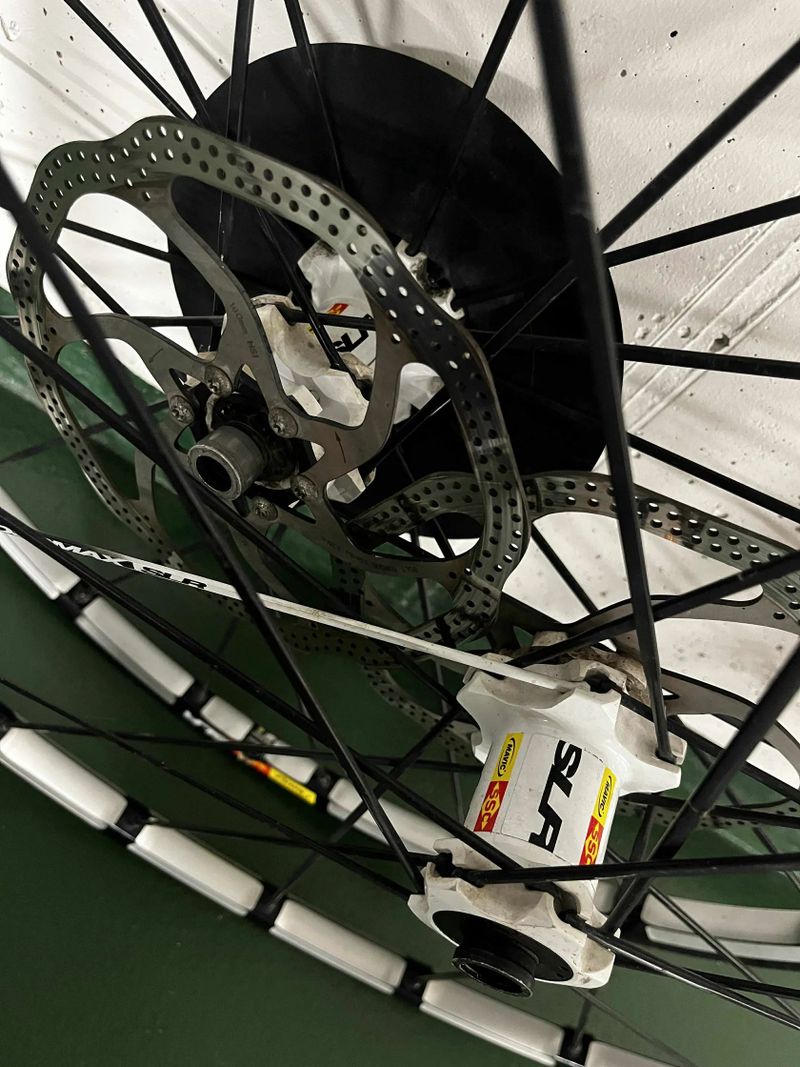 Výplety Mavic Crossmax SLR 29” 