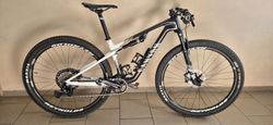 Canyon Lux WC CF 7