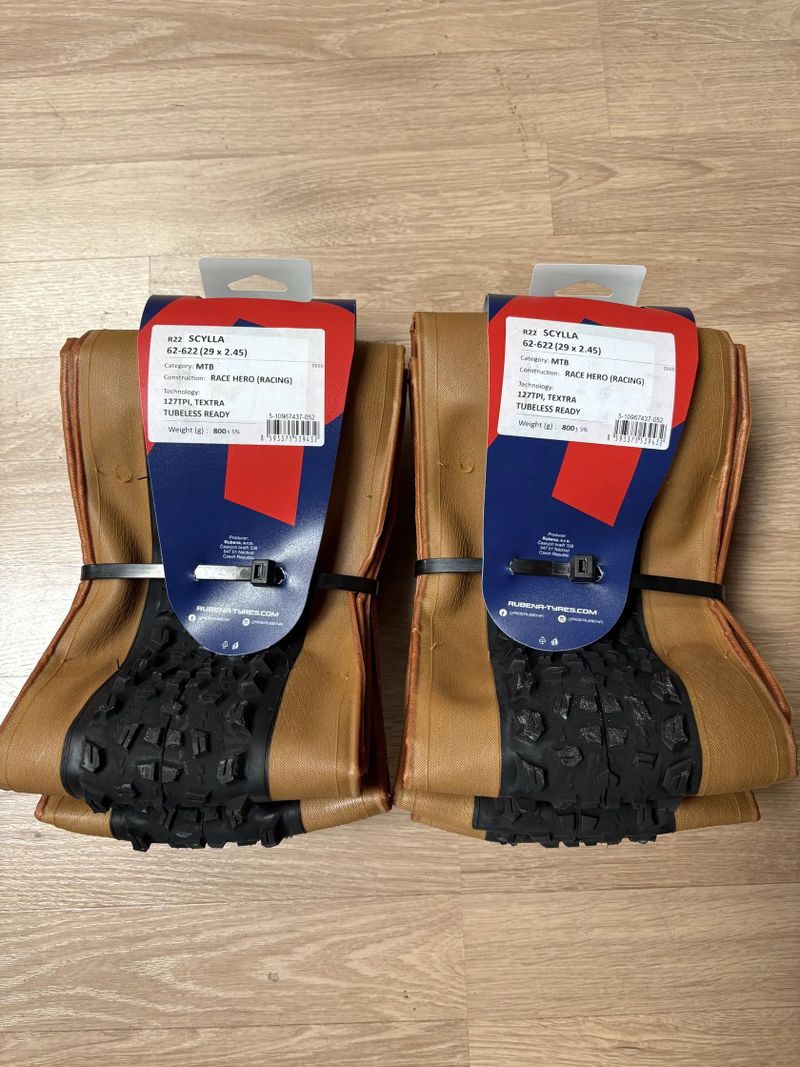Kevlarové pláště Rubena Scylla 62-622 Tanwall
