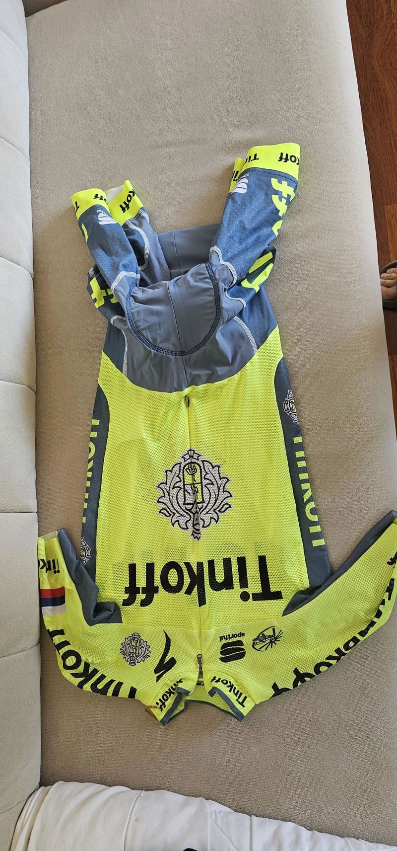 Oblečení z týmu Tinkoff