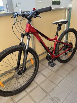 Dámské horské kolo Merida MATTS 7.40 Glossy Sparkling Red - velikost S