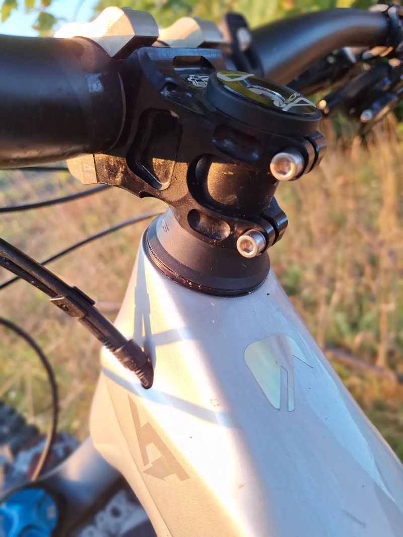 YT Jeffsy Pro Race 27,5 Carbon - vel.L