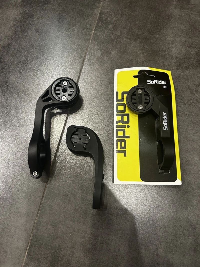 Držáky pro Garmin navigace 