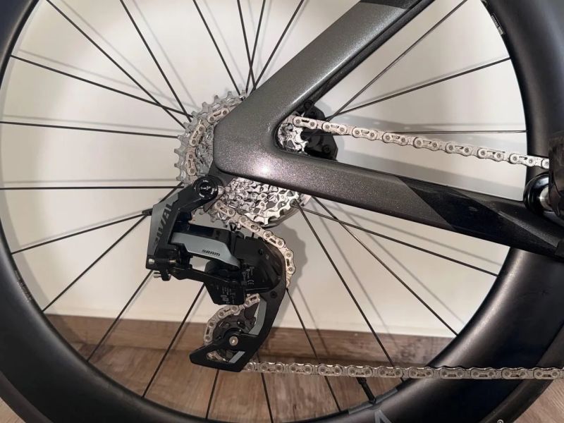 Canyon Aeroad CF SLX 7 AXS
