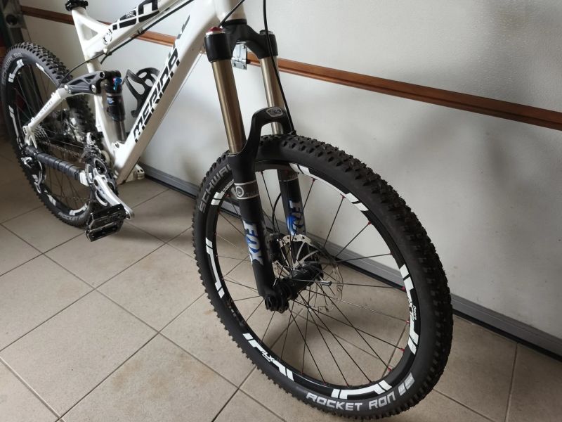 Merida one-five-o 3000 