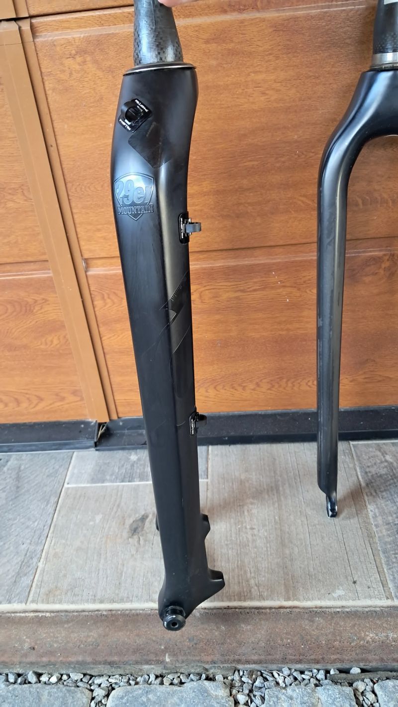 karbonové vidlice MTB 29"