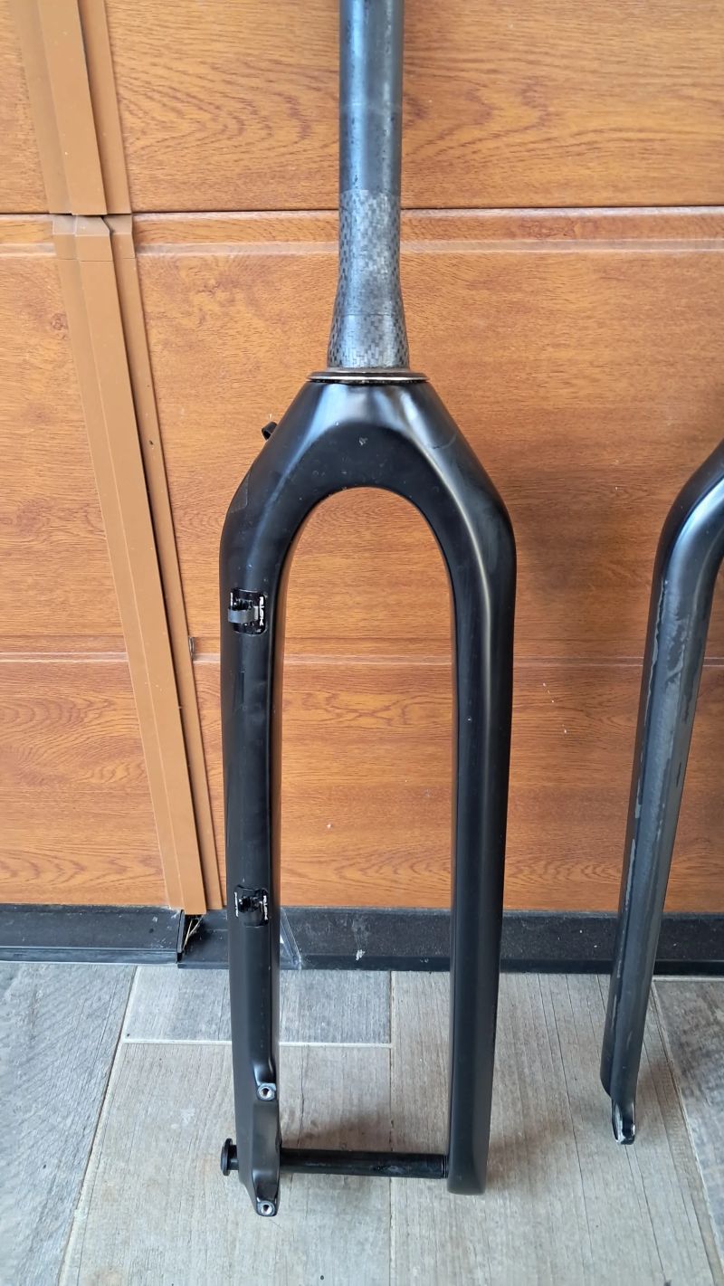 karbonové vidlice MTB 29"