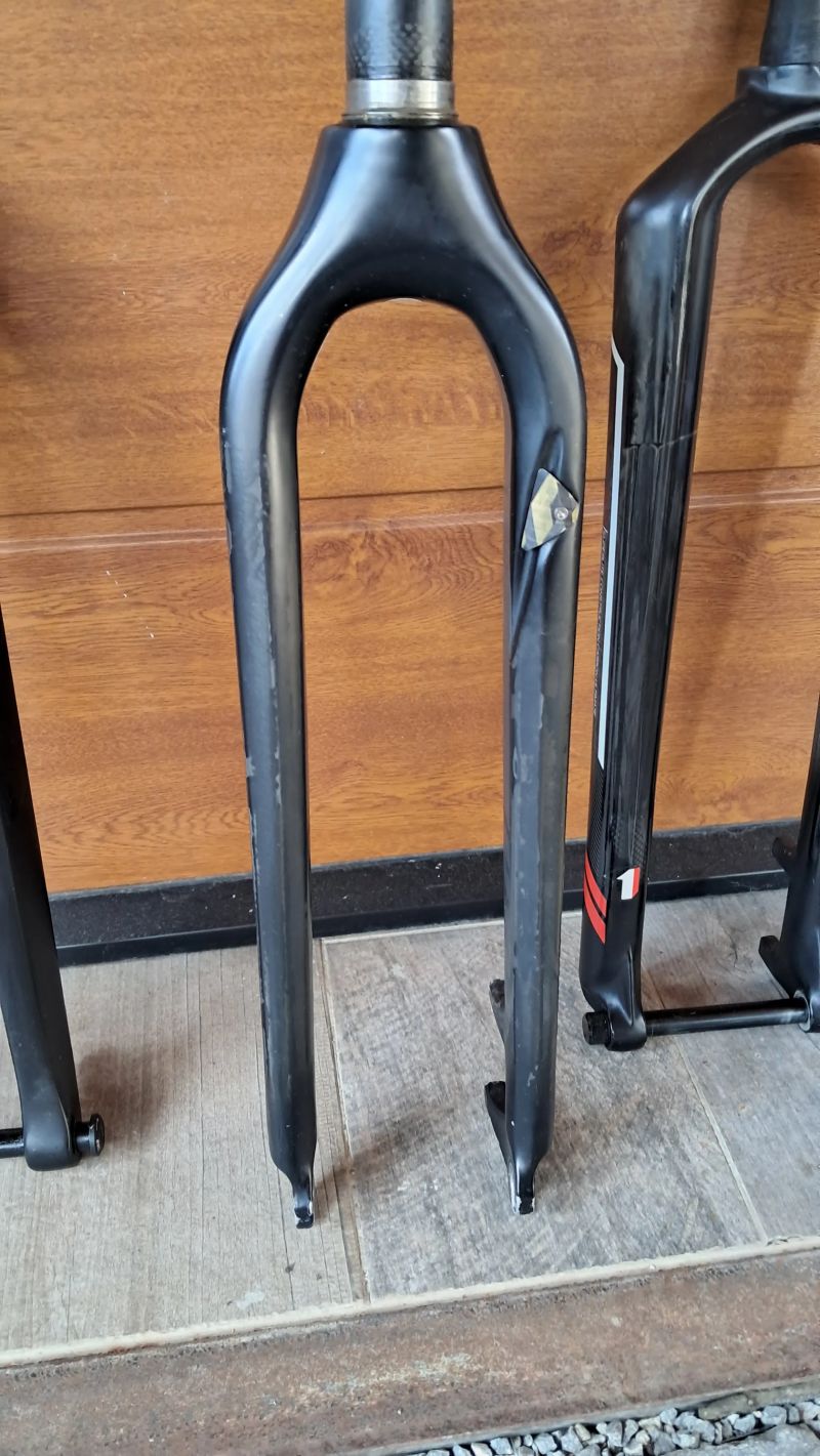 karbonové vidlice MTB 29"