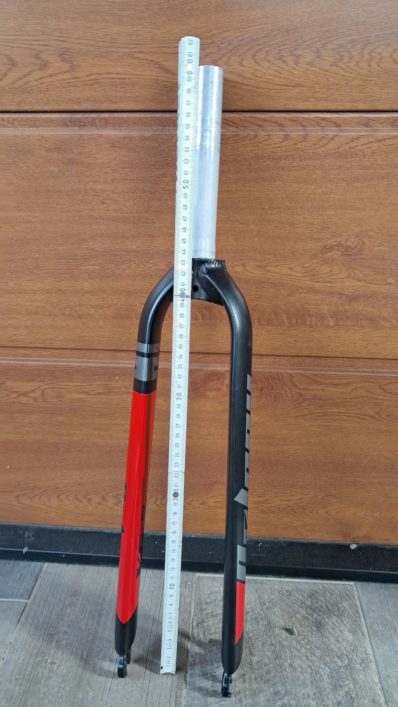 karbonové vidlice MTB 29"