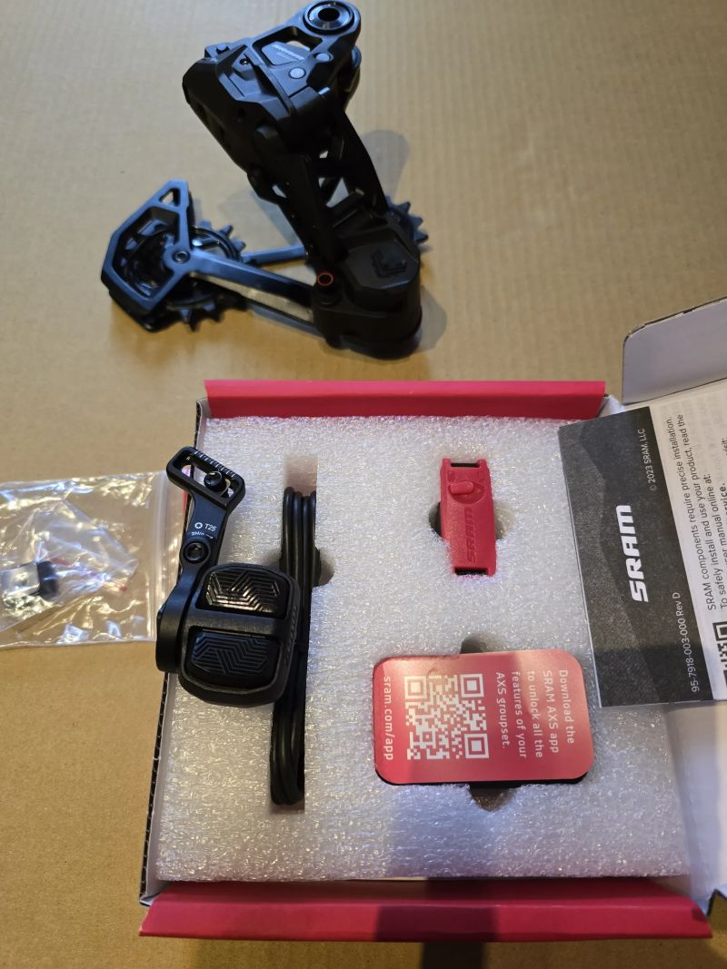 SRAM AXS Přehazovačka S-1000 Eagle 