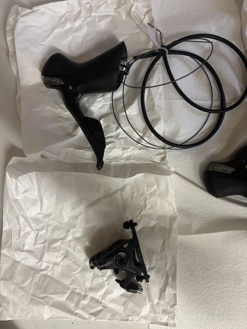 Shimano tiagra páky + třmeny