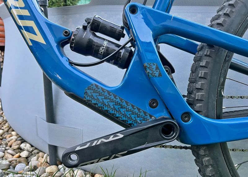 Santa Cruz Hightower V2 Carbon C - S Kit, 2021, velikosti L