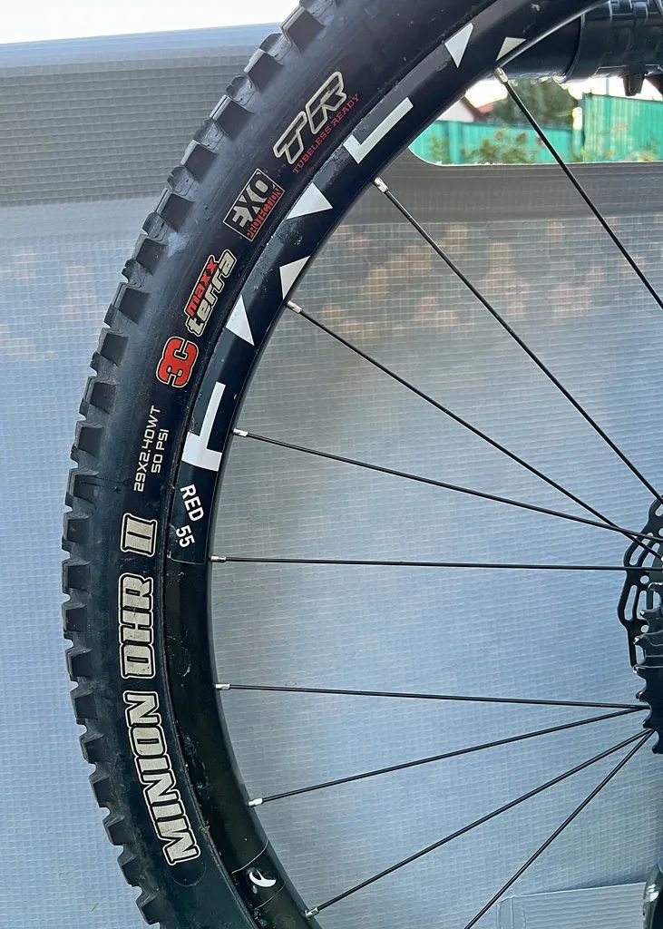 Santa Cruz Hightower V2 Carbon C - S Kit, 2021, velikosti L