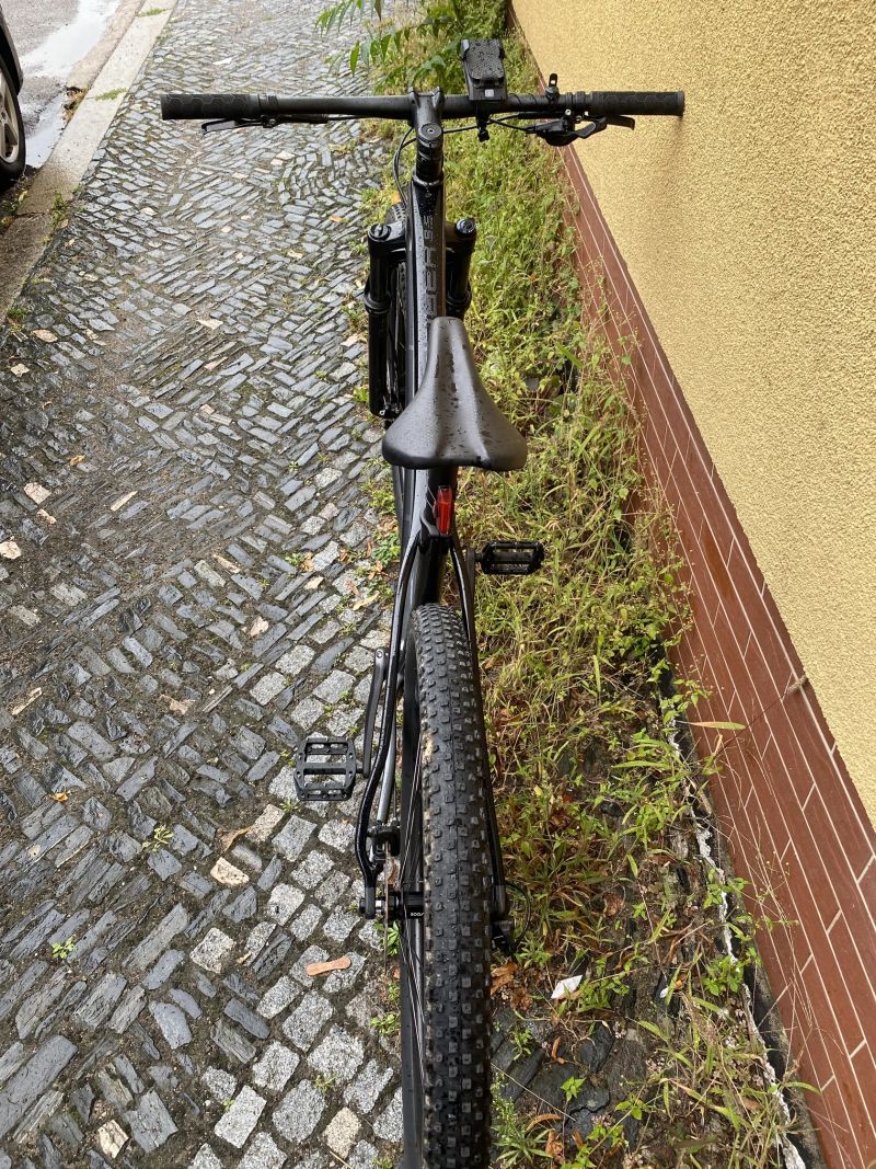 Trek Procaliber 9.5 Grey Black Carbon Horské kolo