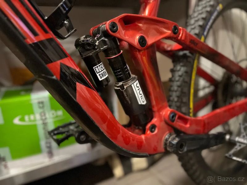 Trek Slash