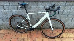 Cube Nuroad Hybrid C:62 Race 400X