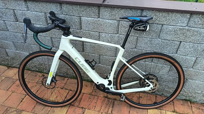 Cube Nuroad Hybrid C:62 Race 400X