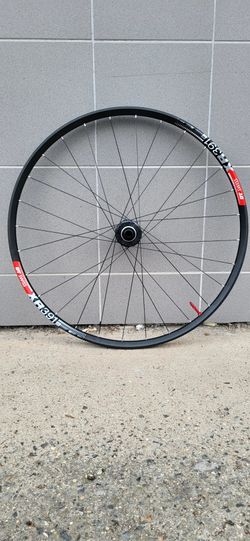 Zadní kolo ráfek DT Swiss XR391 28 děr+nový náboj shimano XT FH-M 8210 12x148 micro spline shimano