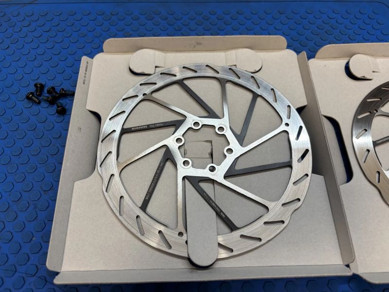 Kotouče Sram HS2 180mm/160mm