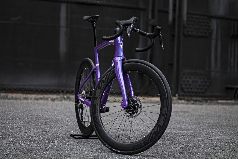 Pinarello F MY25 2025, Shimano Ultegra Di2 2x12, FastWay Carbon