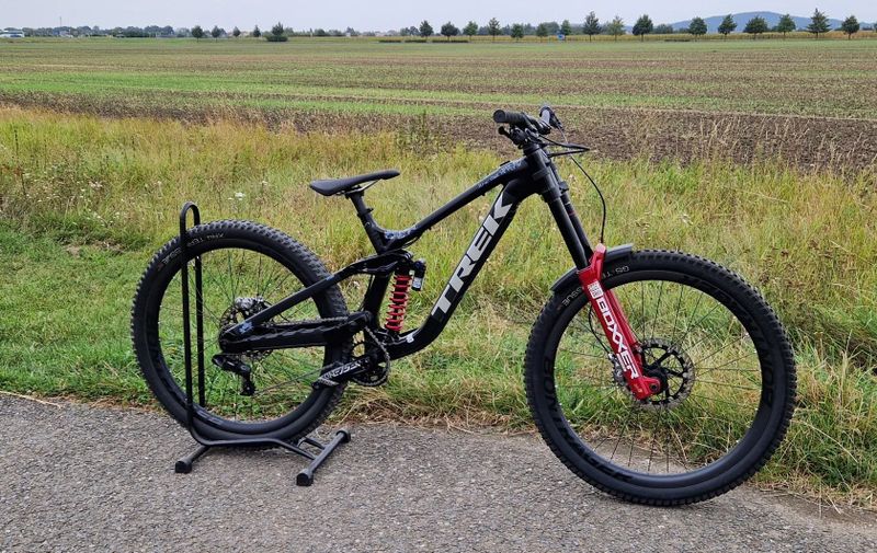 Trek Session