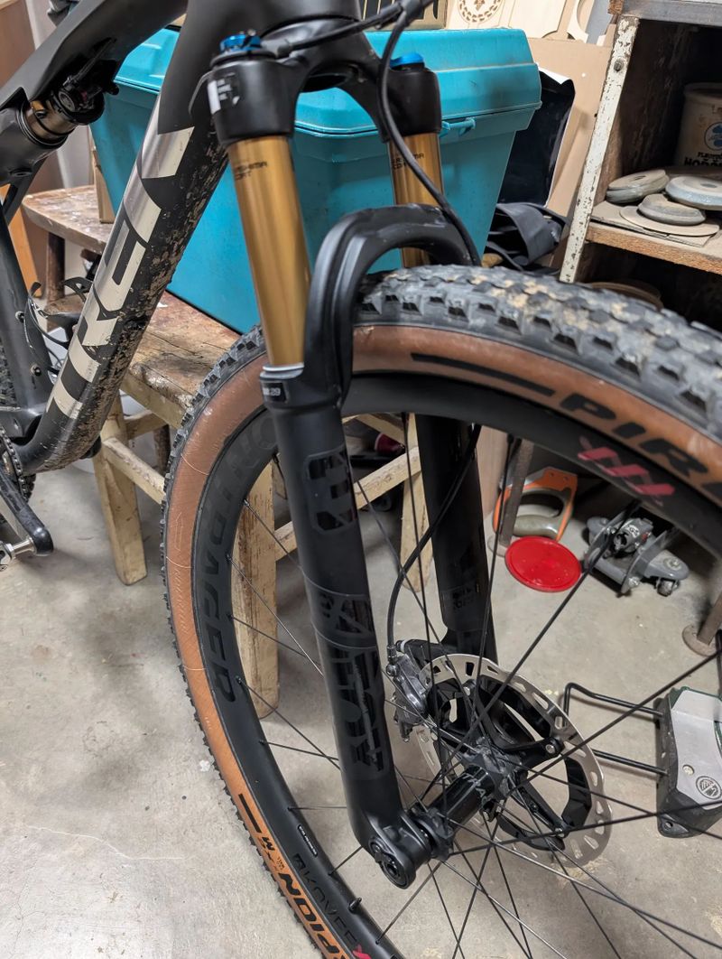 2022 Factory SC 32 FLOAT 29 100mm FIT4