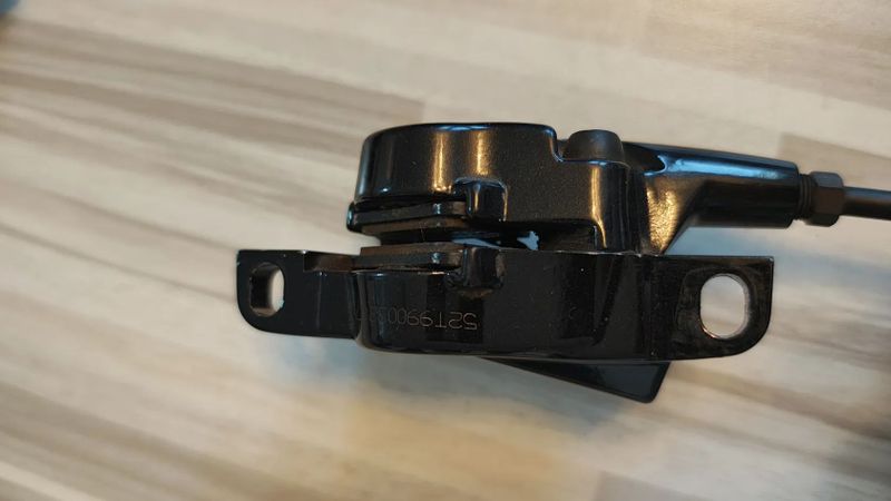 Brzdy SRAM Level T