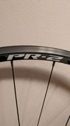 Silniční zapletená kola Giant P-R2
