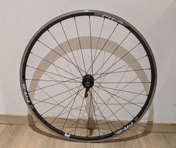 Silniční zapletená kola Giant P-R2