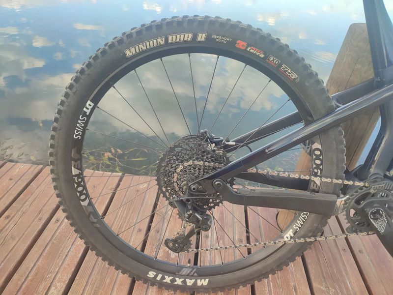 Canyon Strive CF