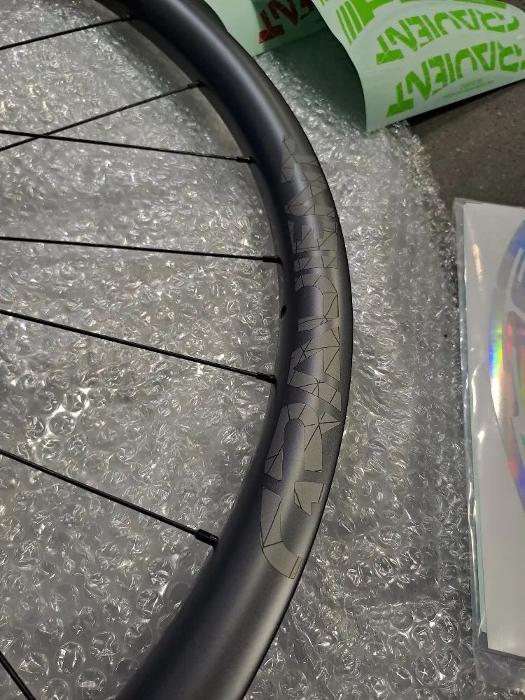 NOVÉ nepoužité karbonové kola FSA Gradient i29 WideR Carbon / 29er / boost osy / Shimano Micro Splin