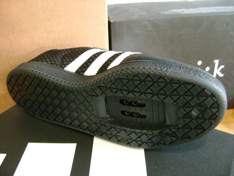 Adidas Velosamba (vel. 41 1/3)