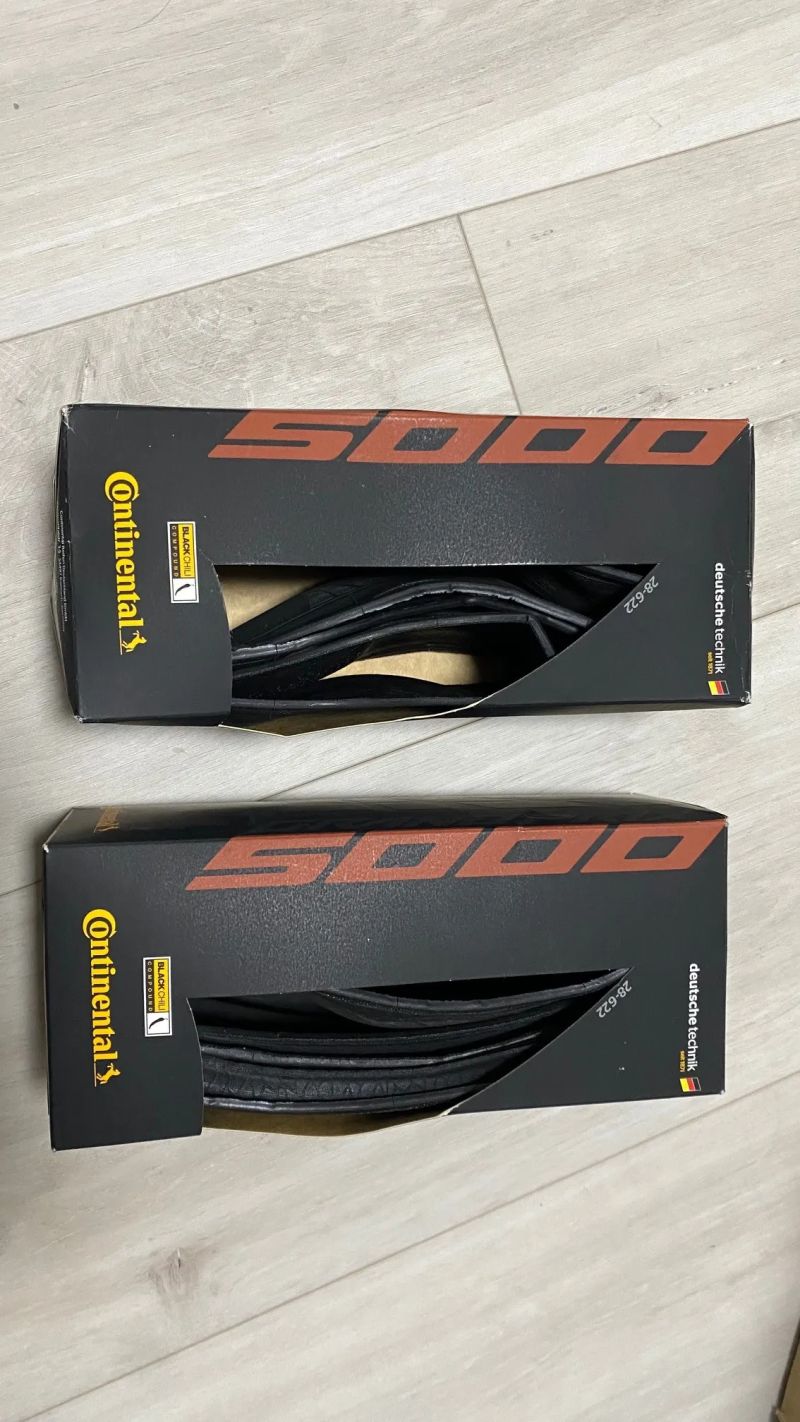 NOVE plaste Continental Grand Prix 5000 kevlar 28mm