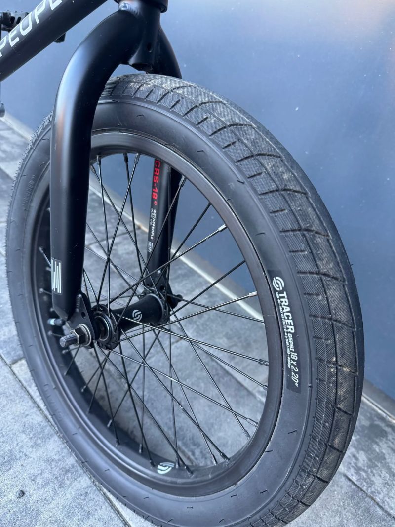Prodám Freestyle BMX kolo - WE THE PEOPLE CRS 18" / v záruce do 9.5. 2026 !!