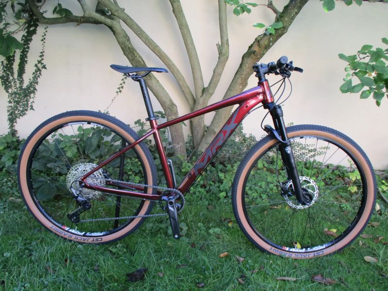 Nové 29" kolo na rámu MRX Sport TB25 17", Deore1x11, vzduch. vidlice Manitou Markhor, pevná osa