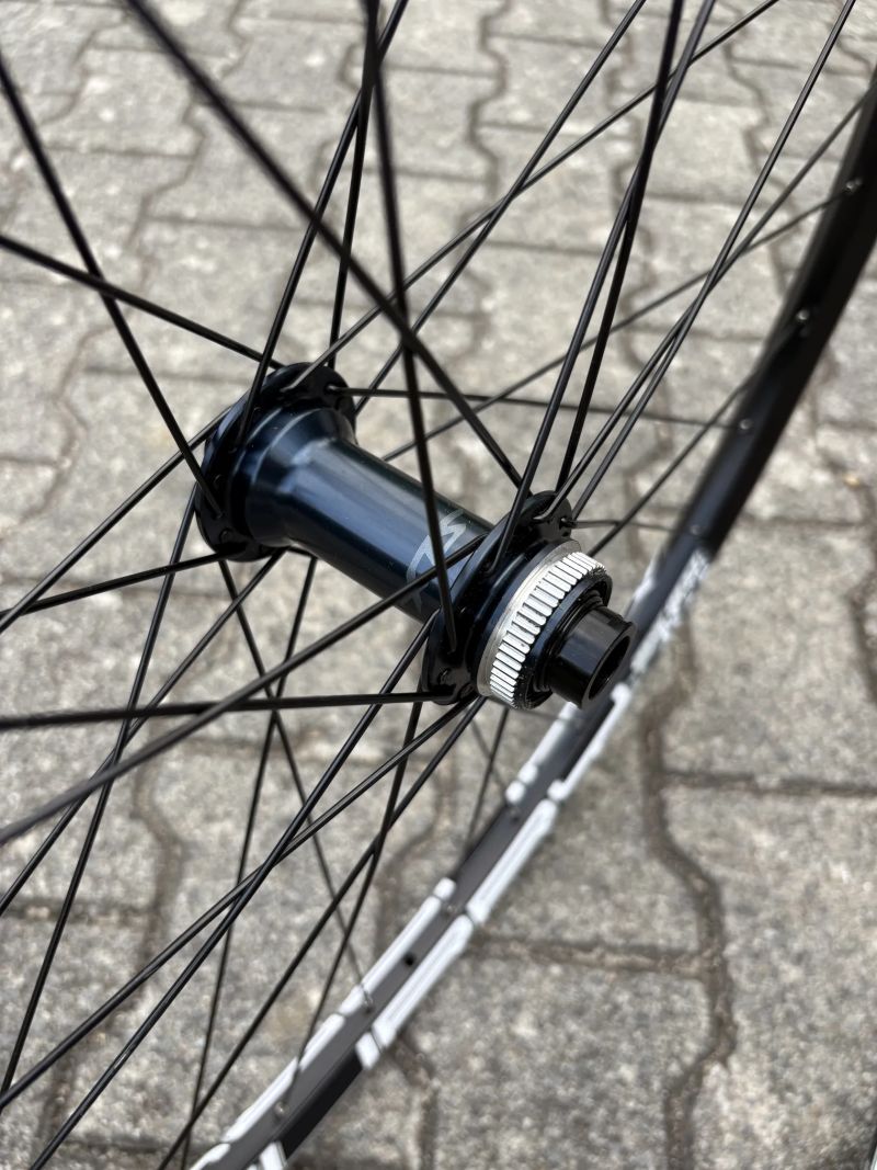 Zapletená kola Remerx Hurry 29", náboje M7110 Boost