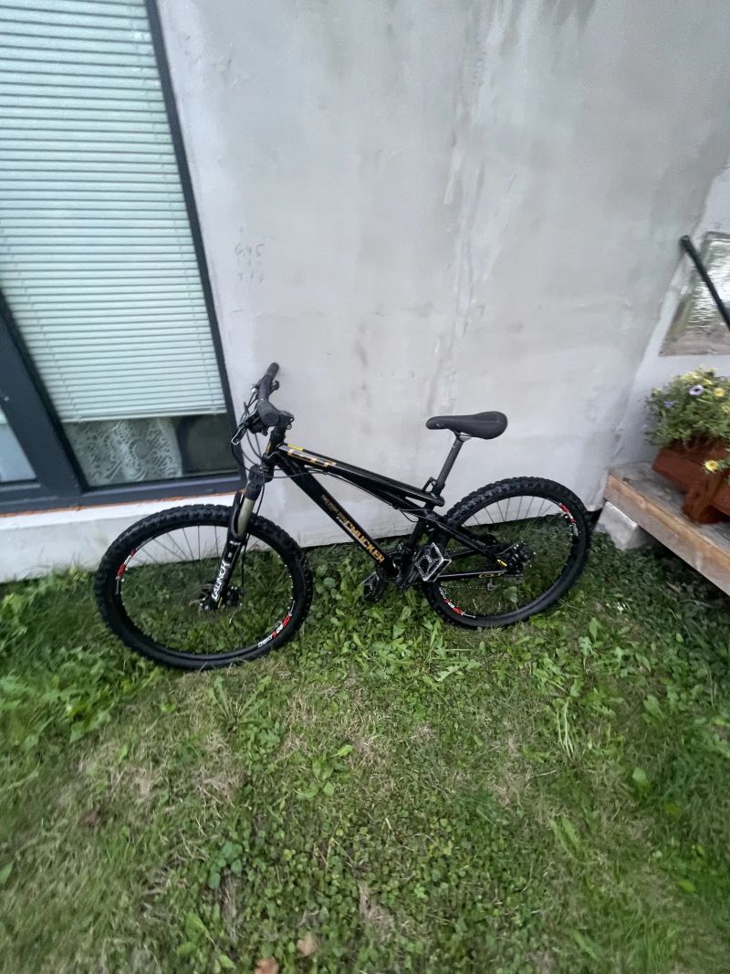 GT GT CHUCKER 2.0