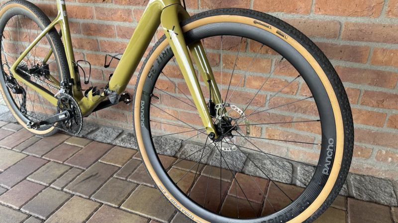 Cannondale SuperSix Evo SE 2 crash