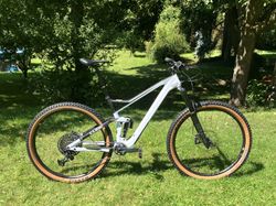 Cube Stereo 150 C:62 Race carbon vel.L