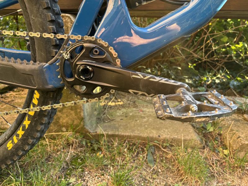 Santa Cruz Hightower S / velikost Xl / Carbon C / 29