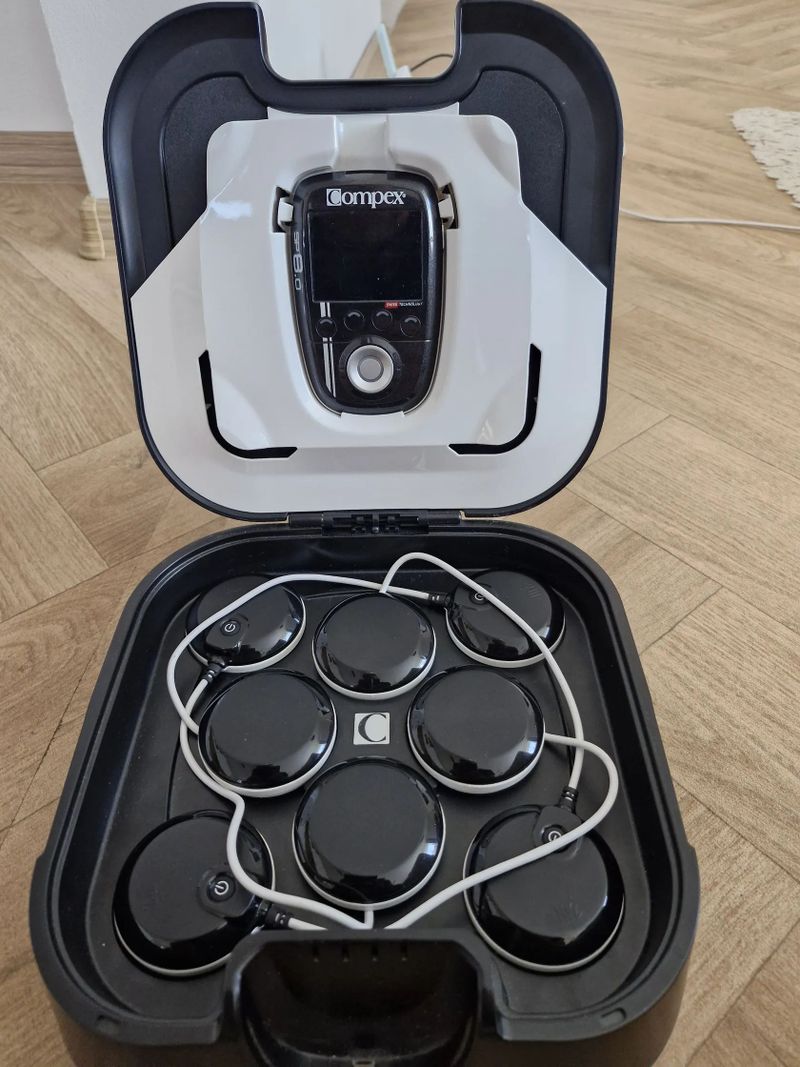 Compex 8 používaný minimálně 