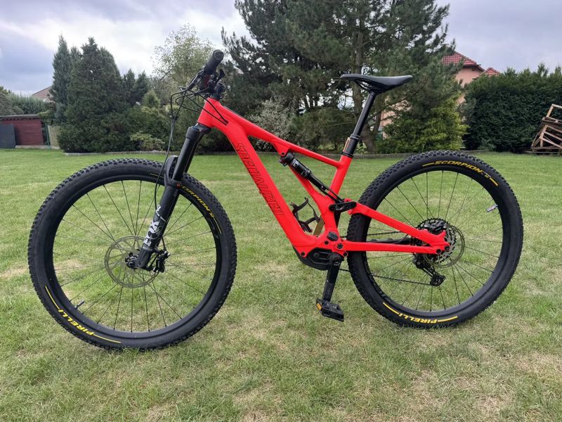 Specialized Turbo Levo SL 29” celoodpružené lehké elektrokolo velikost M