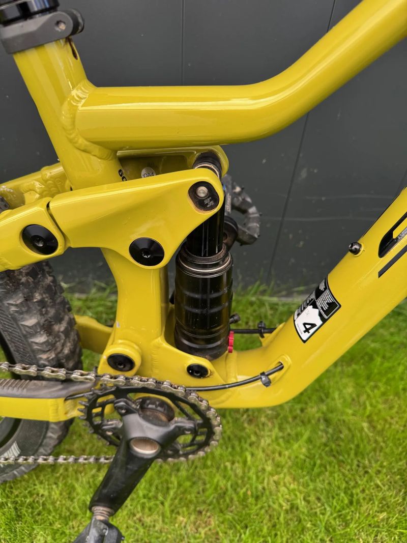 Prodám dětské horské kolo Scott RANSOM 600, 26" kola, v záruce do 08/2026