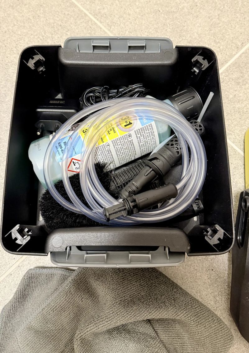 Kärcher mobilní tlaková myčka OC 3 Adventure Box