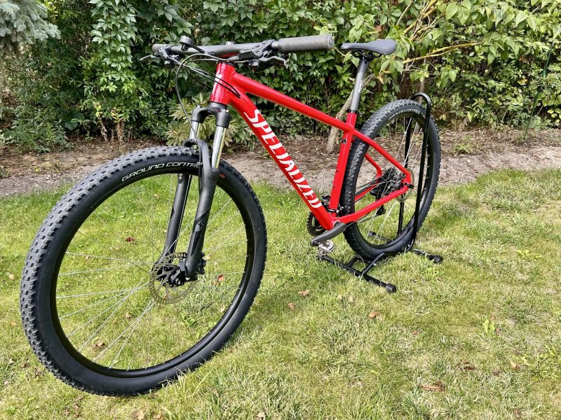 Specialized Rockhopper L 29" kokpit a sedlovka karbon