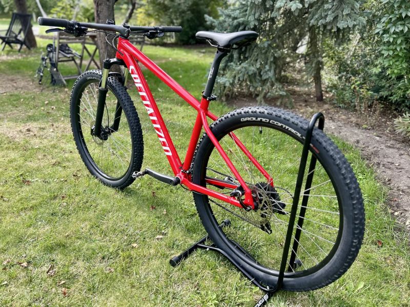 Specialized Rockhopper L 29" kokpit a sedlovka karbon