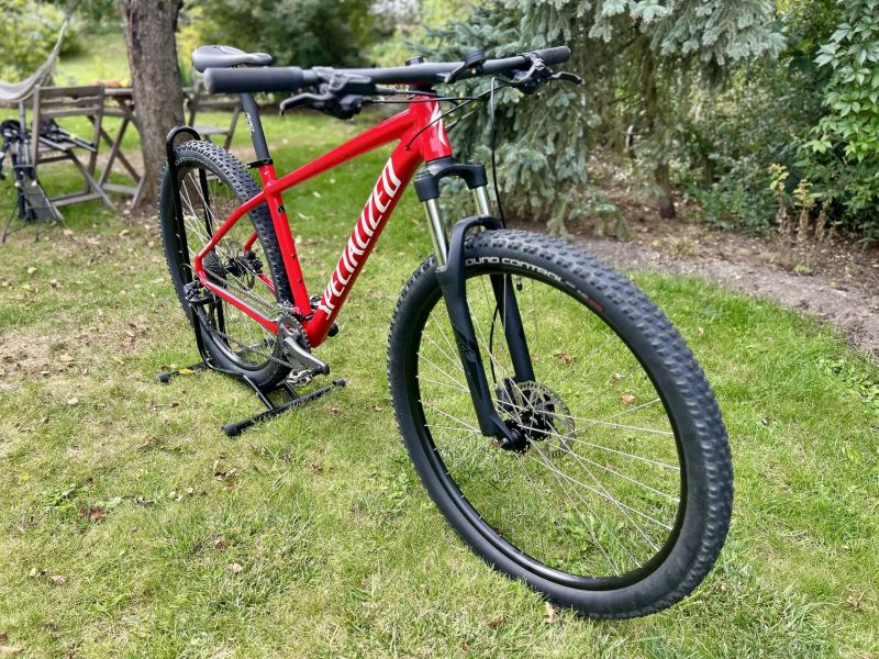 Specialized Rockhopper L 29" kokpit a sedlovka karbon