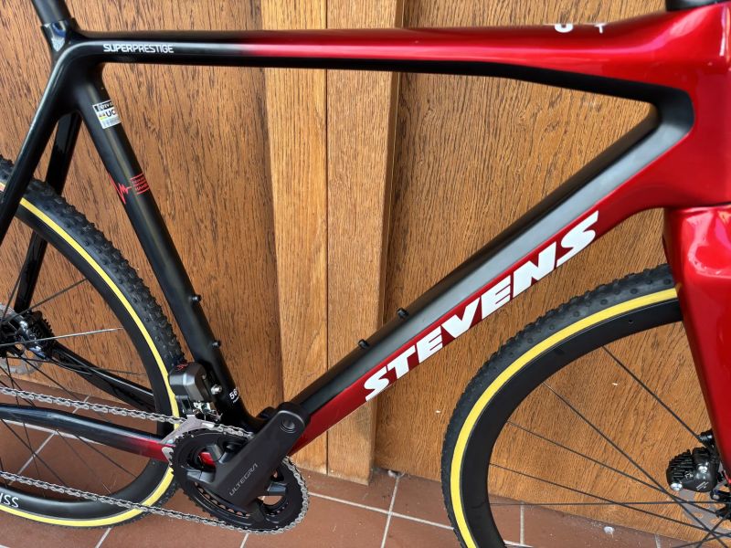 STEVENS SUPERPRESTIGE NEW DISC - SHIMANO GRX di2 2x11 - DT SWISS - vel. 56 cm