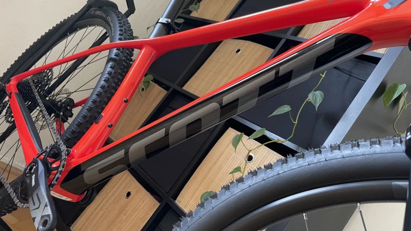 Scott 940 carbon Red / vel.M / Sram Eagle 1x12 / zánovní