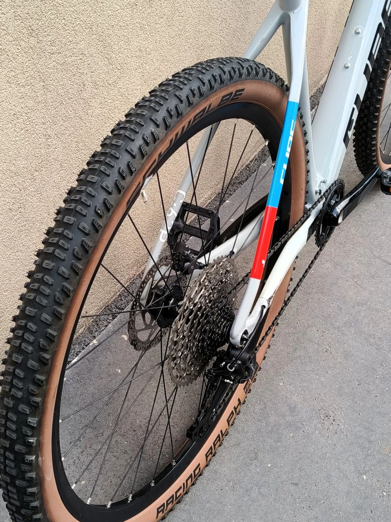 Cube Reaction C:62 PRO 2022 vel. XL/21", carbon 29", Shimano XT, TOP STAV
